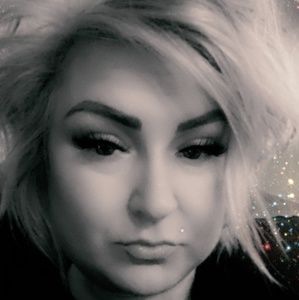 Meet your Posher, Taryn